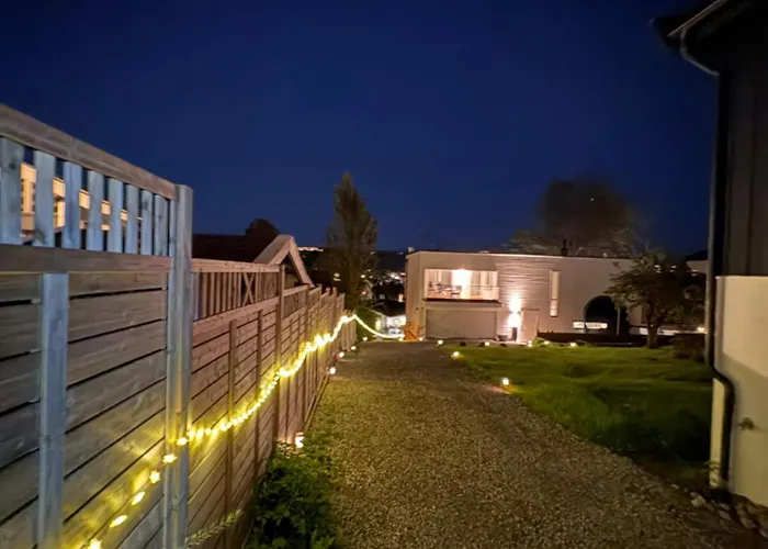 Lejlighed Lisas Apartment, Private New 1 Bedroom And 1 Living With Sofa Bed And Big Windows, Share With Nobody