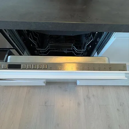 Lisas Apartment, Private New 1 Bedroom And 1 Living With Sofa Bed And Big Windows, Share With Nobody Oslo